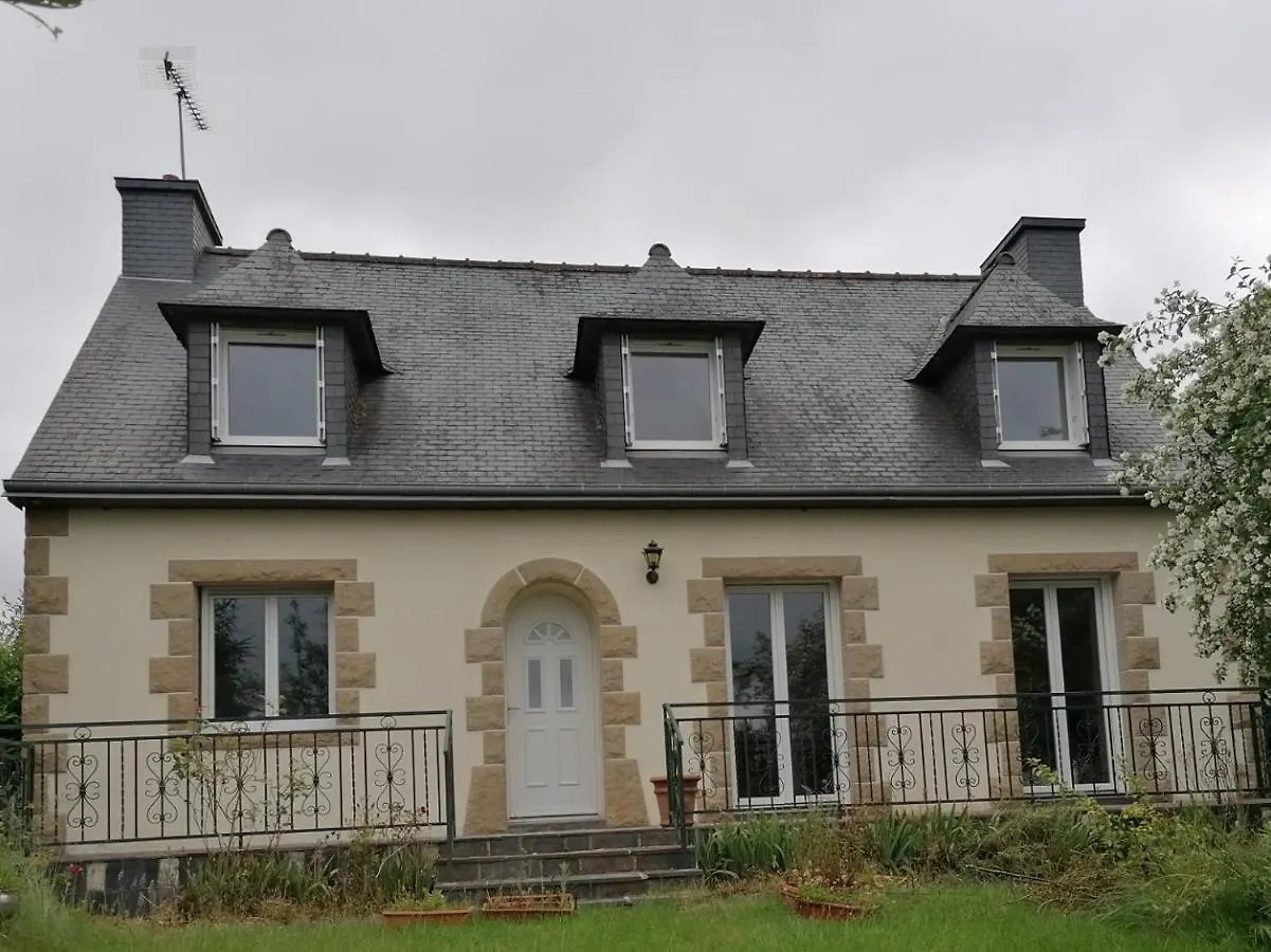 Ti Korelo Maison Plelauff 5 Chambres 0*,  Frankrike